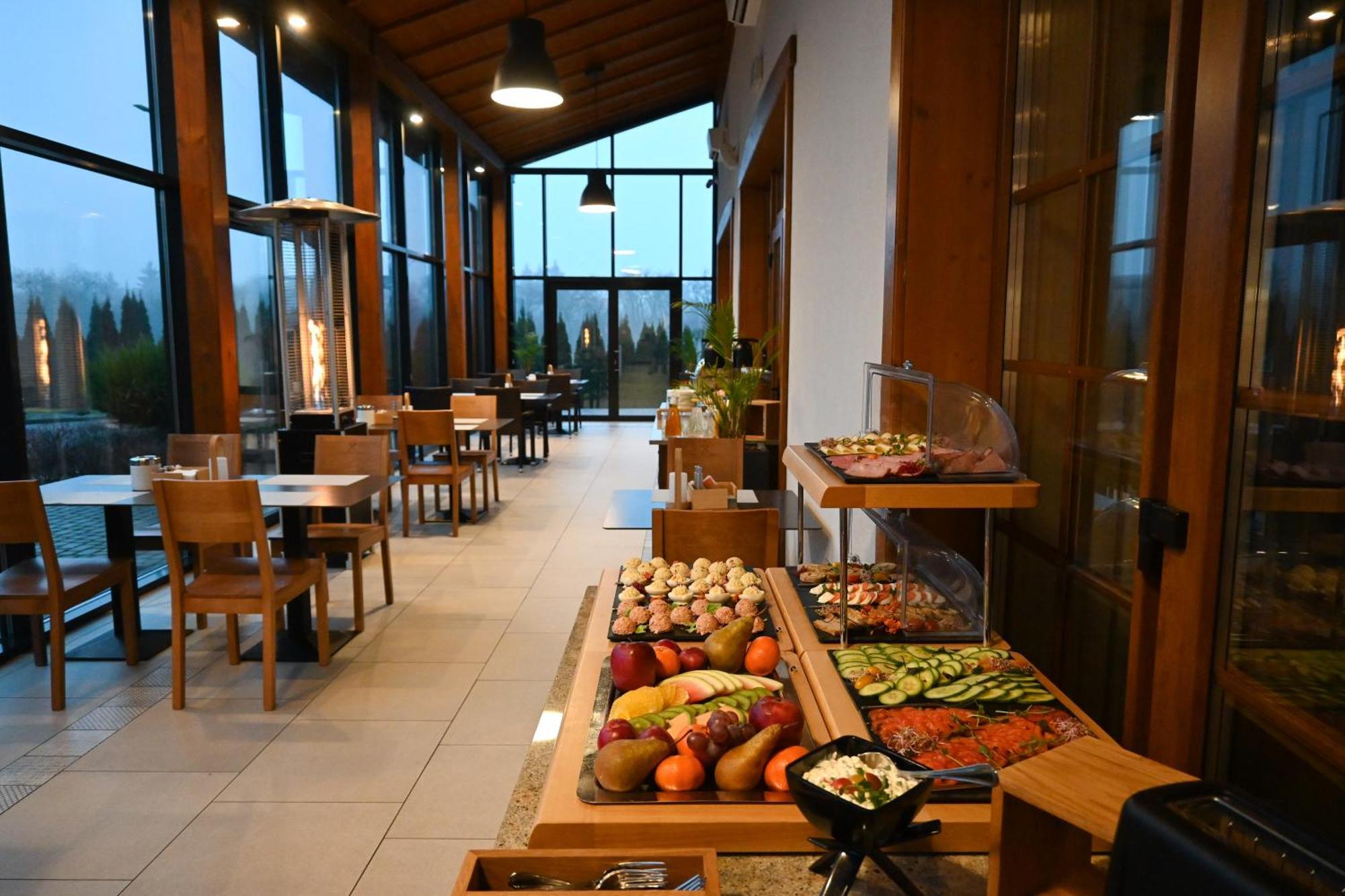 Hotel Nowa Holandia Elblag Exterior foto